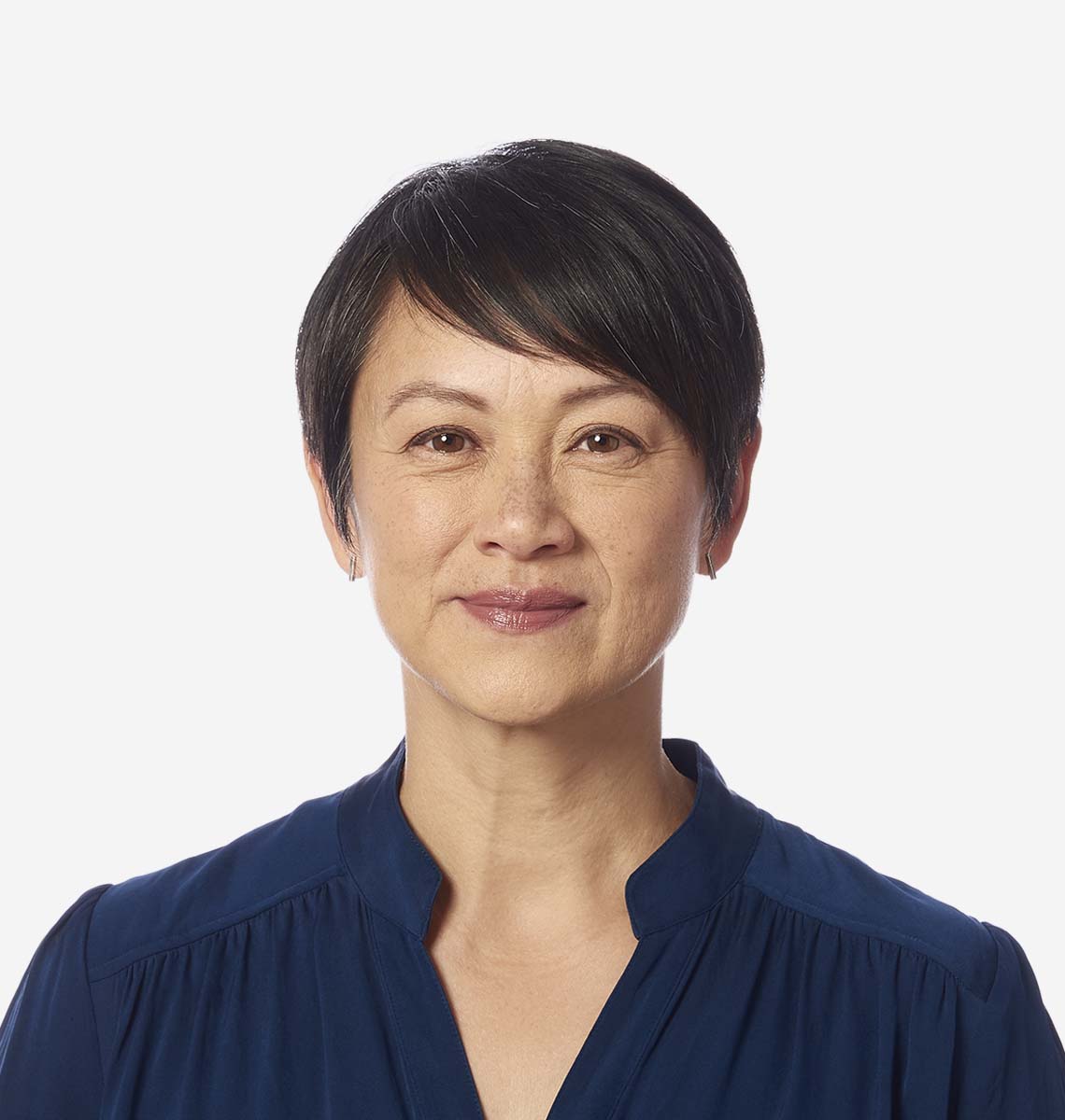 IIC 유선 보청기를 착용하고 있는 카트리나